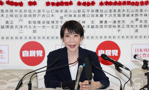 衆院選から一夜明けての日経平均は一時千円超高から史上最高値更新 先物は5万8千円乗せから陰の丸坊主の寄り天安値引け
