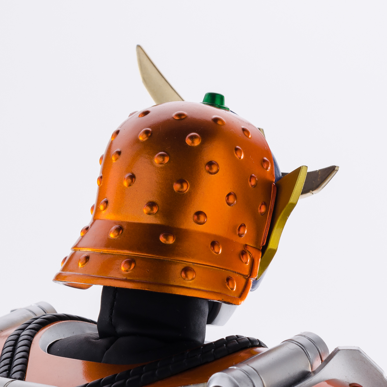 RAH 仮面ライダー鎧武 Amazon.co.jp: RAH(リアルアクションヒーローズ) GENESIS 仮面
