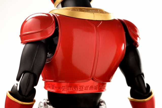 SHF_kuuga_010