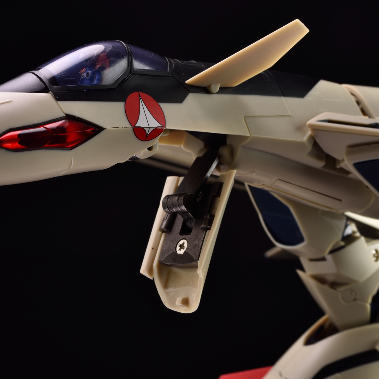 アルカディア 1/60 完全変形 YF-19 with ファストパック アルカディア 1/60 完全変形 YF-19 with ファストパック