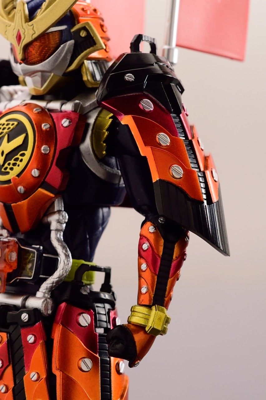 S.H.フィギュアーツ 仮面ライダー鎧武 カチドキアームズ d2ldlup