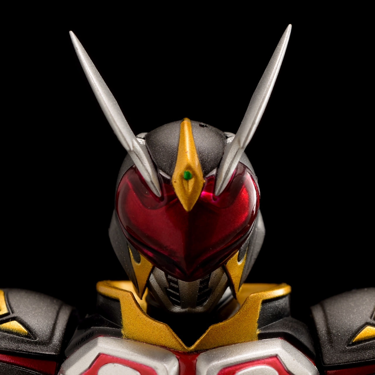 バンダイ S.H.フィギュアーツ 仮面ライダーカリス レビュー バンダイ S.H.フィギュアーツ 仮面ライダーカリス レビュー