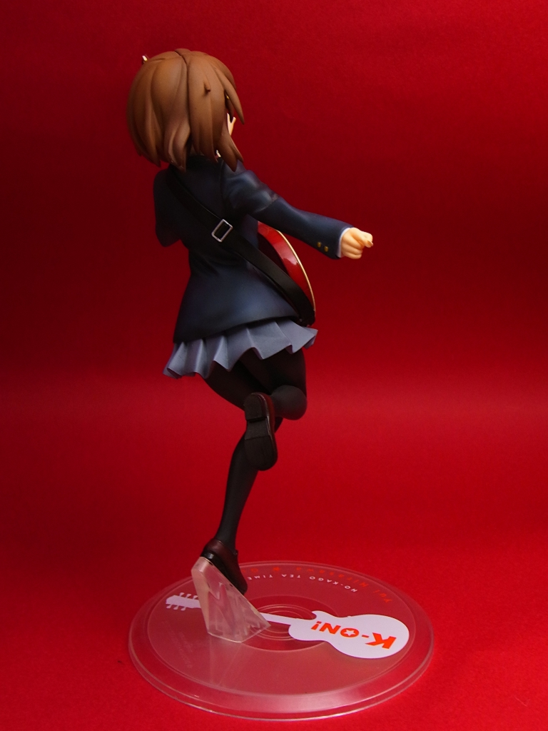 アルター　けいおん！フィギュア　平沢唯　1/8スケール Amazon.co.jp: [FIG]平沢唯(ひらさわゆい) けいおん! 1/8 完成品