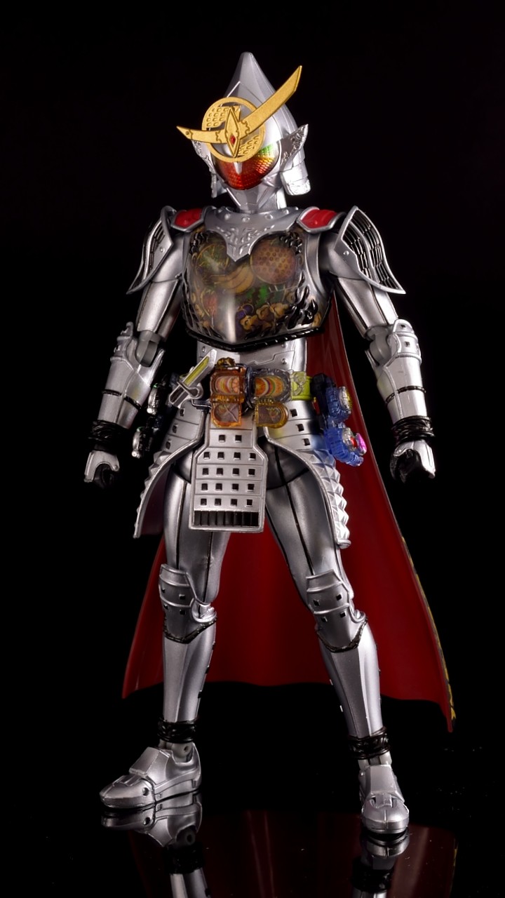 バンダイ S.H.フィギュアーツ 仮面ライダー鎧武 極アームズ バンダイ S.H.フィギュアーツ 仮面ライダー鎧武 極アームズ