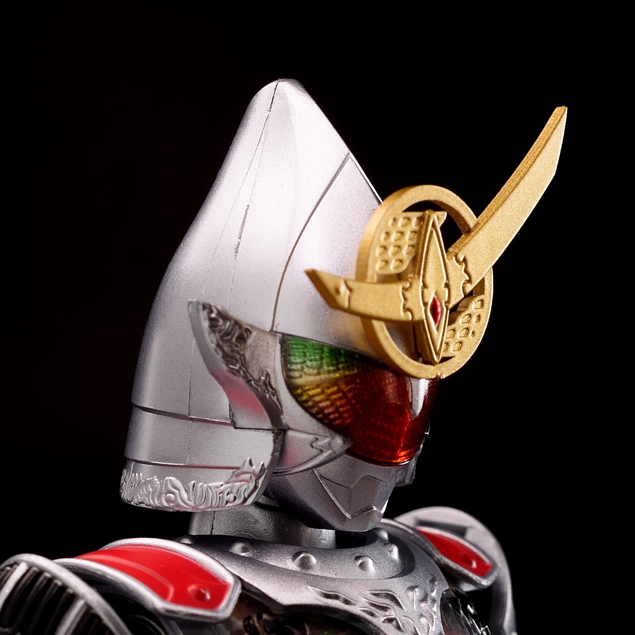 バンダイ S.H.フィギュアーツ 仮面ライダー鎧武 極アームズ バンダイ S.H.フィギュアーツ 仮面ライダー鎧武 極アームズ