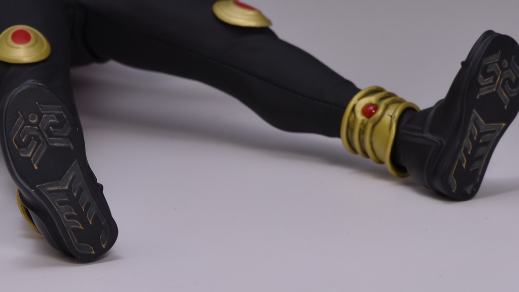 メディコム・トイ RAH DX 仮面ライダークウガ (マイティ メディコム・トイ RAH DX 仮面ライダークウガ (マイティ