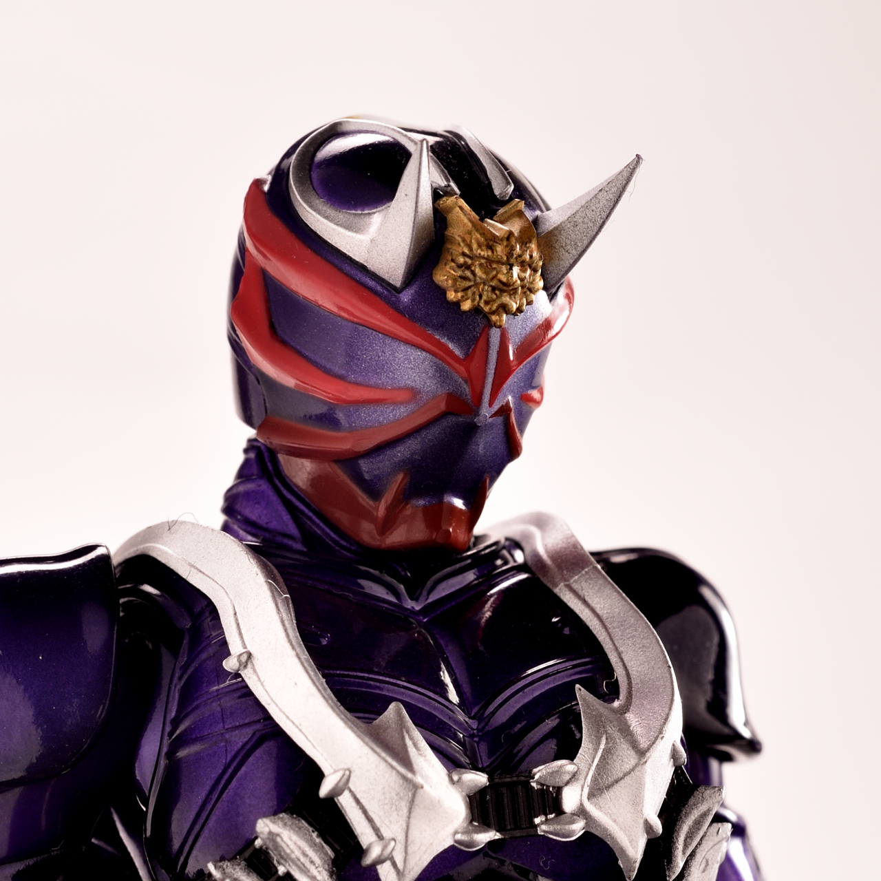 S.Hフィギュアーツ真骨彫製法/仮面ライダー響鬼などに 仮面ライダー響鬼 真骨彫製法 10th Anniversary Ver. | ITEMS