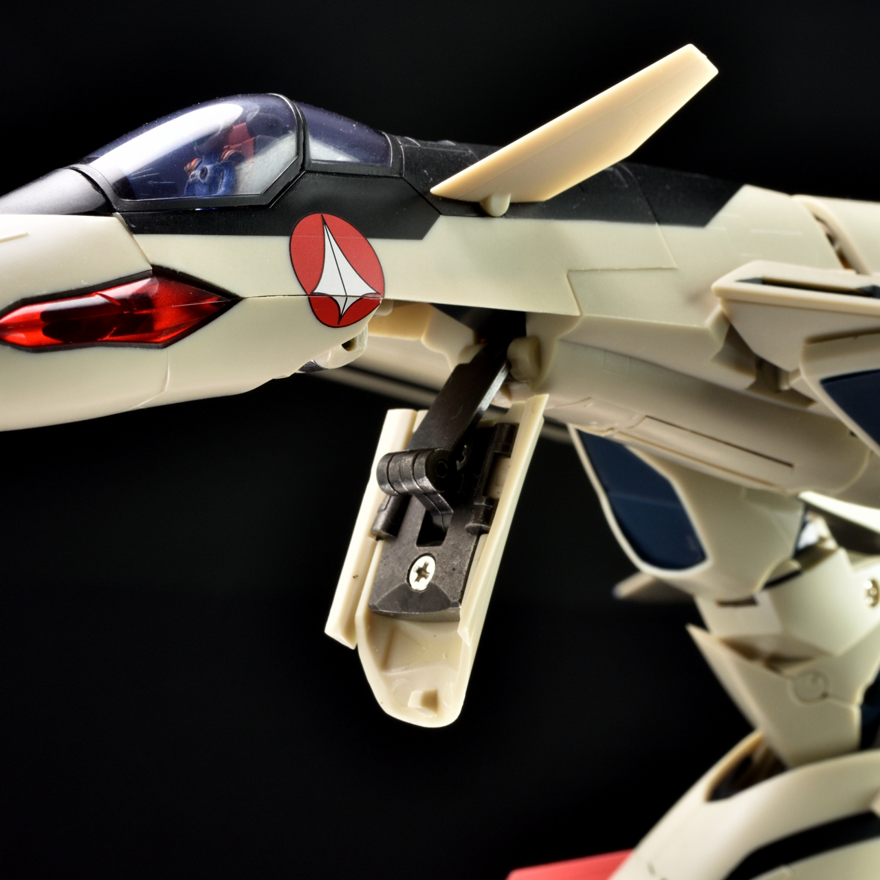 アルカディア 1/60 完全変形 YF-19 with ファストパック アルカディア 1/60 完全変形 YF-19 with ファストパック