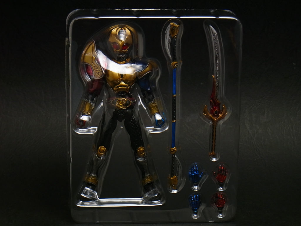 S.I.C. 極魂 仮面ライダーアギト トリニティフォーム (完成品