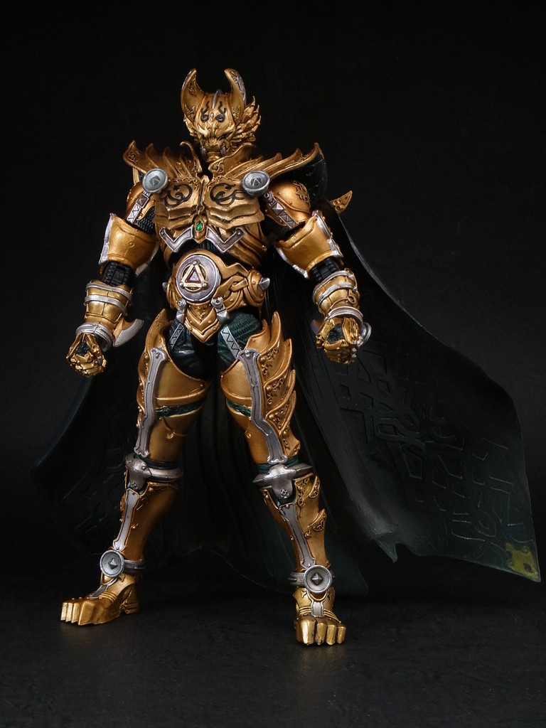 バンダイ 魔戒可動 黄金騎士 ガロ レビュー : きんけつほびーらいふ。