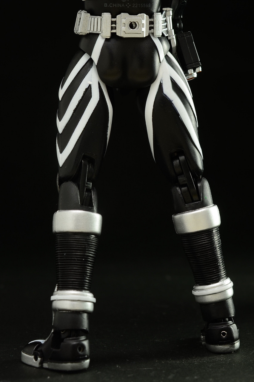 仮面ライダーデルタ　フィギュアーツ バンダイ S.H.フィギュアーツ 仮面ライダーデルタ レビュー | 草原の月