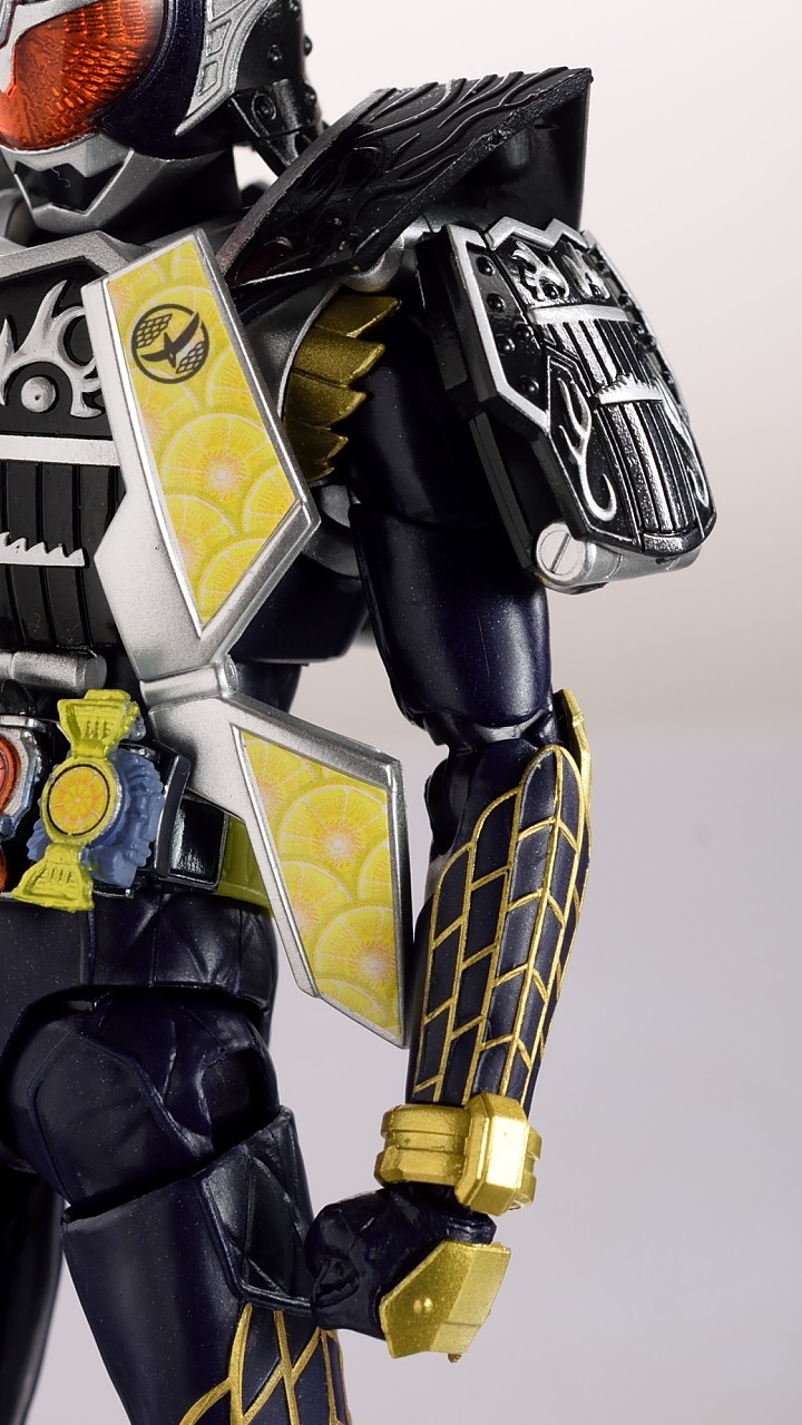 魂ウェブ商店限定 S H フィギュアーツ 仮面ライダー鎧武 ジンバーレモンアームズ レビュー きんけつほびーらいふ