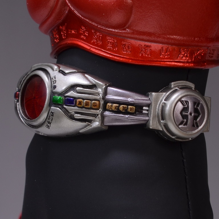 メディコム・トイ RAH DX 仮面ライダークウガ (マイティ メディコム・トイ RAH DX 仮面ライダークウガ (マイティ