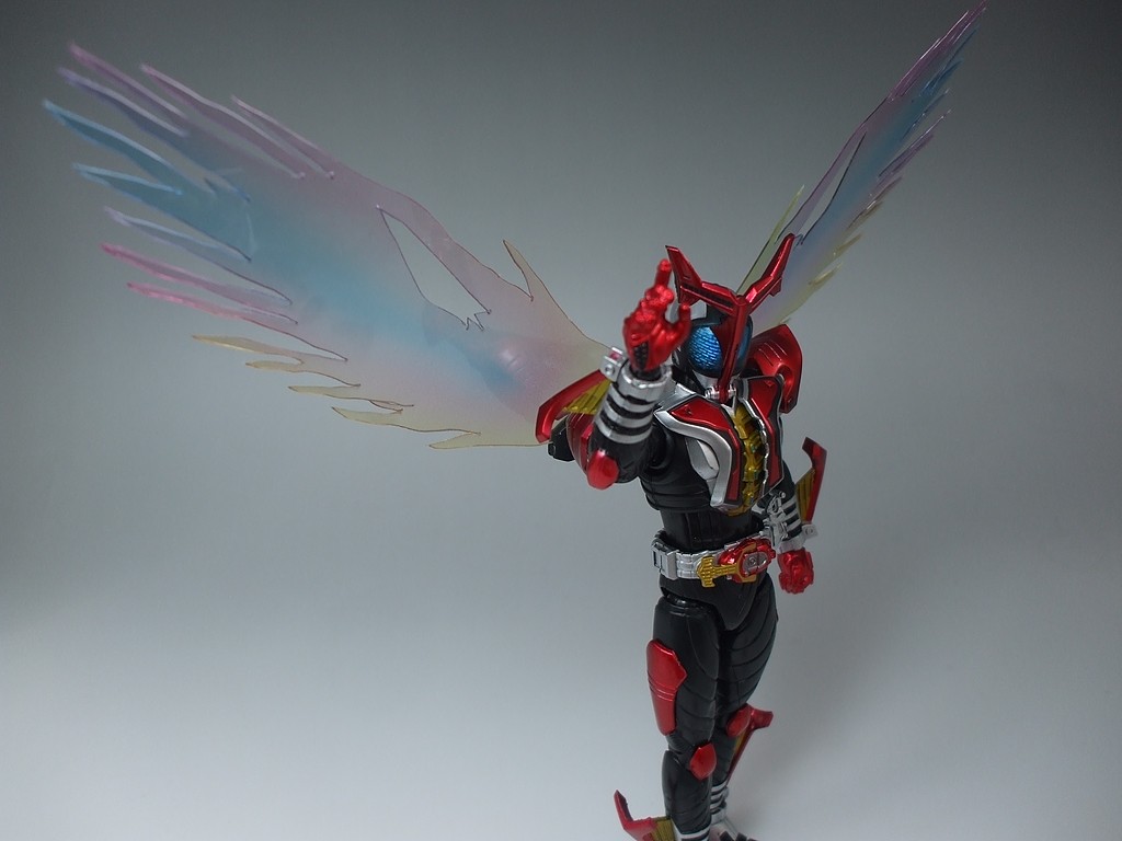 バンダイ S H F 仮面ライダーカブト ハイパーフォーム レビュー きんけつほびーらいふ