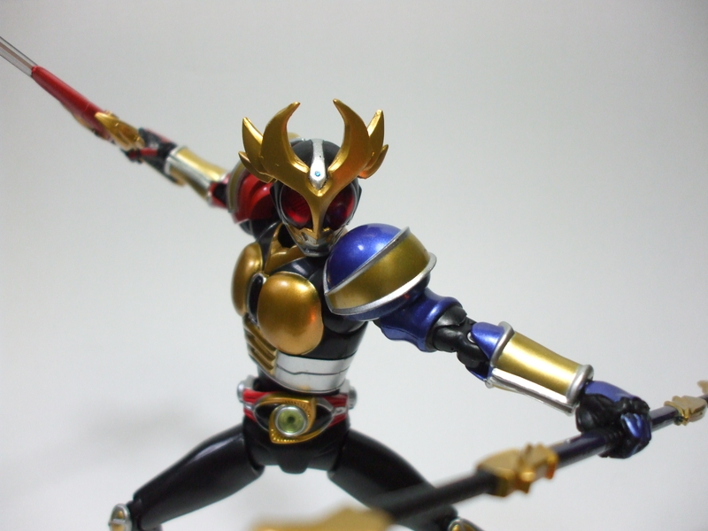 バンダイ S.H.F 仮面ライダーアギト トリニティフォーム レビュー