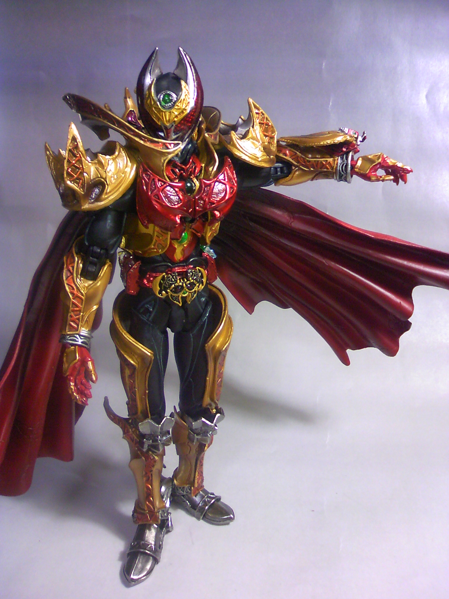 魂ウェブ商店限定 S.I.C.LIMITED 仮面ライダーキバ エンペラー