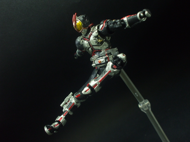 バンダイ S.I.C極魂 仮面ライダー555（再販） レビュー : きん