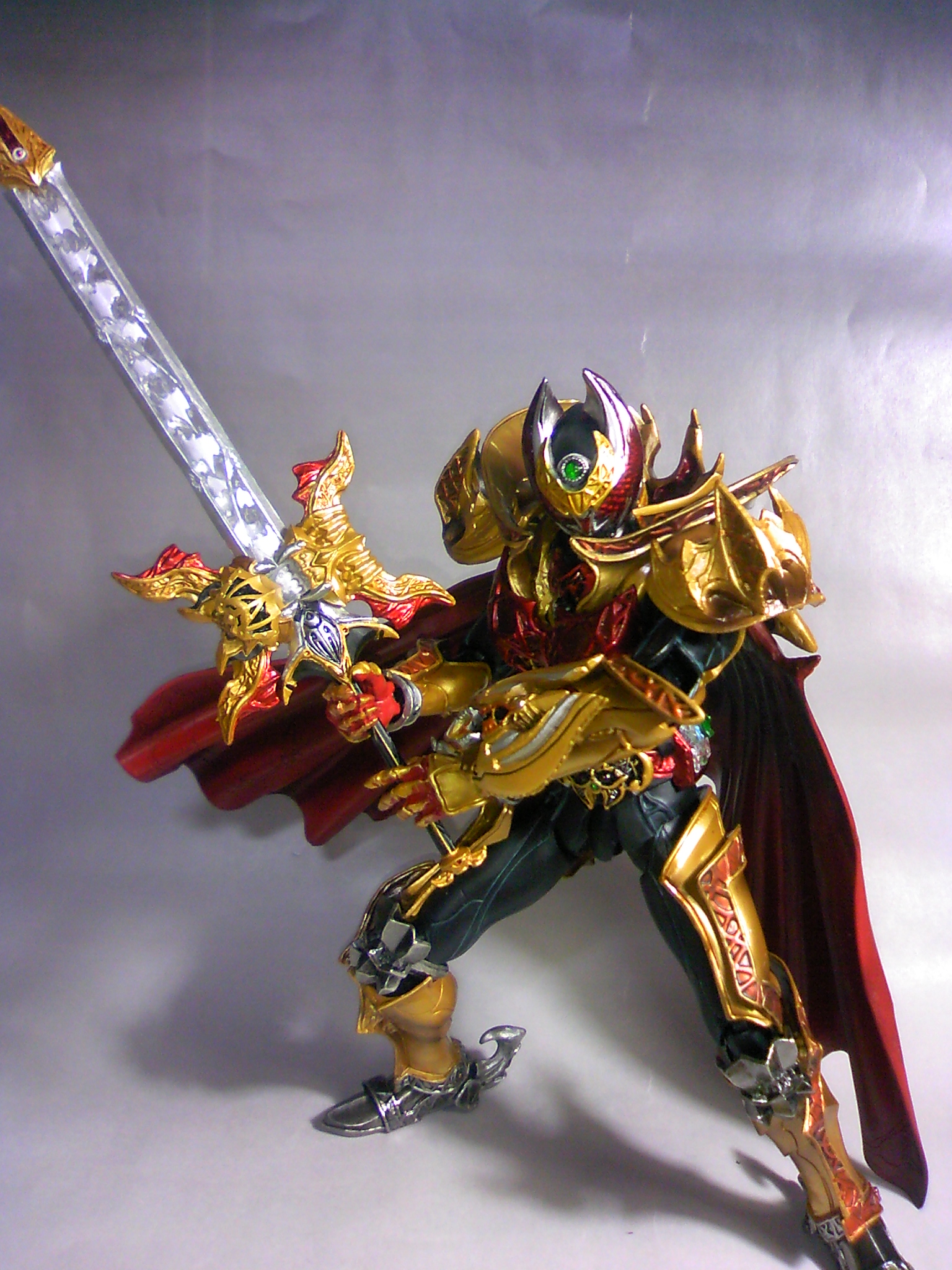(未使用･未開封品)　魂ウェブ限定 S.I.C. 仮面ライダーキバ エンペラーフォーム og8985z Amazon.co.jp: 魂ウェブ限定 S.I.C. 仮面ライダーキバ