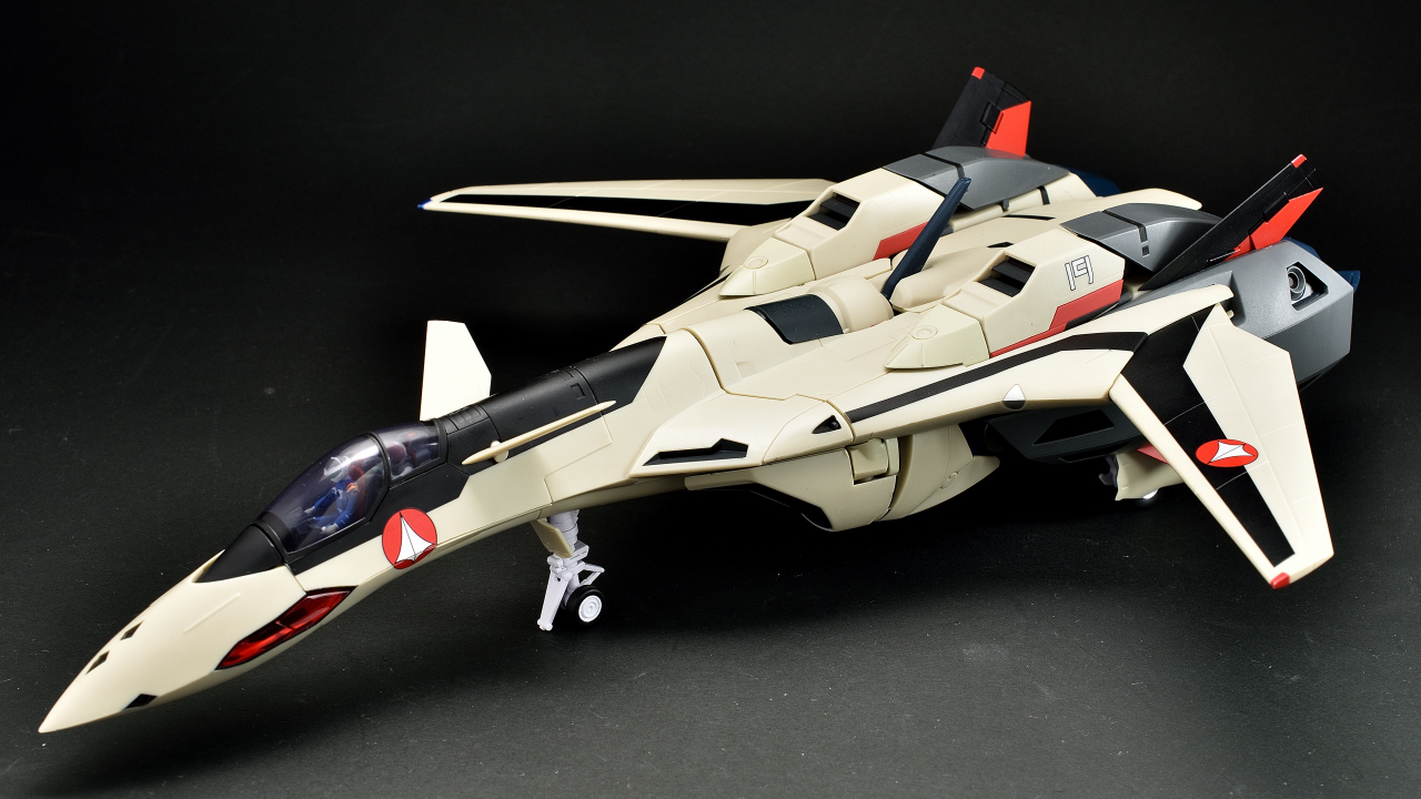 アルカディア 1/60 完全変形 YF-19 with ファストパック