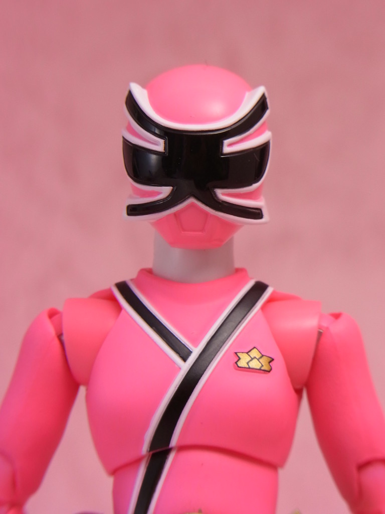S.H.フィギュアーツ シンケンピンク　侍戦隊シンケンジャー Amazon.co.jp: 侍戦隊シンケンジャー S.H.Figuarts S.H.フィギュ