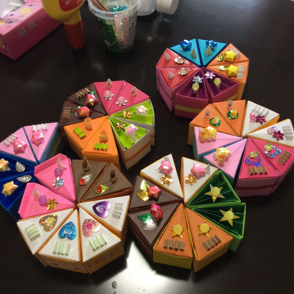 折り紙ケーキ 糸とガラスとプラスチック