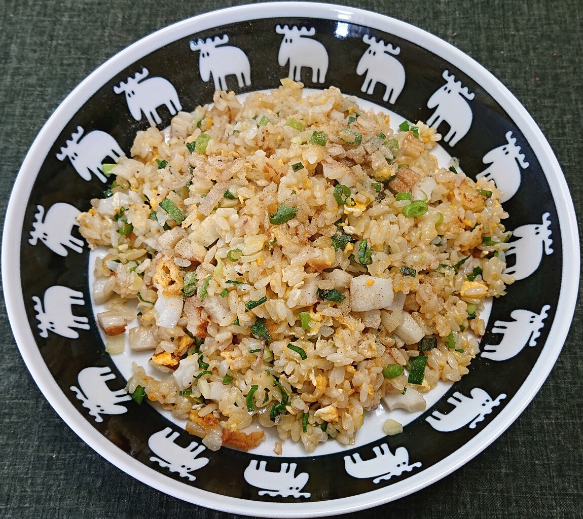ちくわ入り和風チャーハン ぶつぶつもぐもぐ 日々の食生活とか云々 ちくわ入り和風チャーハン ぶつぶつもぐもぐ 日々の食生活とか云々