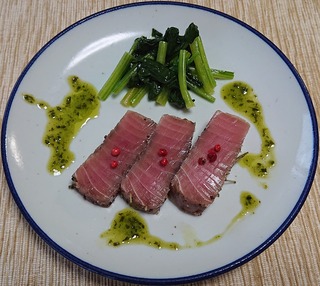 低温調理で マグロのコンフィ バジルソース添え ぶつぶつもぐもぐ 日々の食生活とか云々
