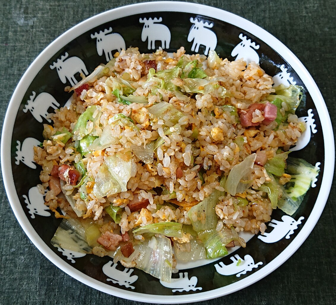 ちょっとピリ辛 焼豚レタスチャーハン ぶつぶつもぐもぐ 日々の食生活とか云々