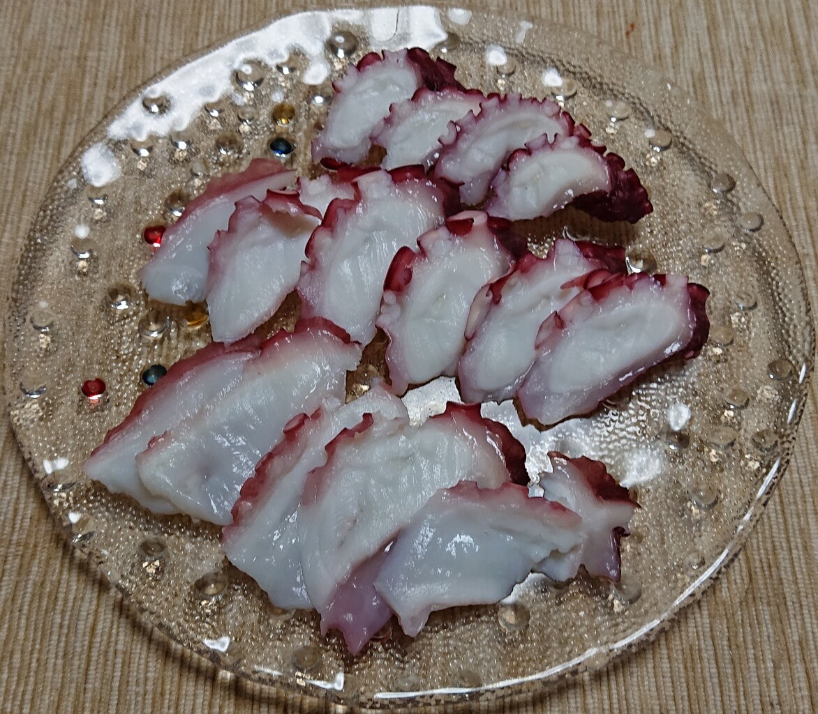 鶏皮のパリパリ揚げ タコの刺身 ぶつぶつもぐもぐ 日々の食生活とか云々