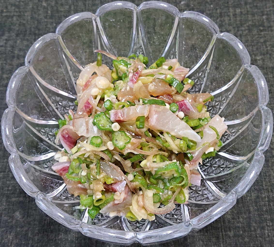 カンパチと香味野菜の小鉢 カツオのたたき ぶつぶつもぐもぐ 日々の食生活とか云々 カンパチと香味野菜の小鉢 カツオのたたき ぶつぶつもぐもぐ 日々の食生活とか云々