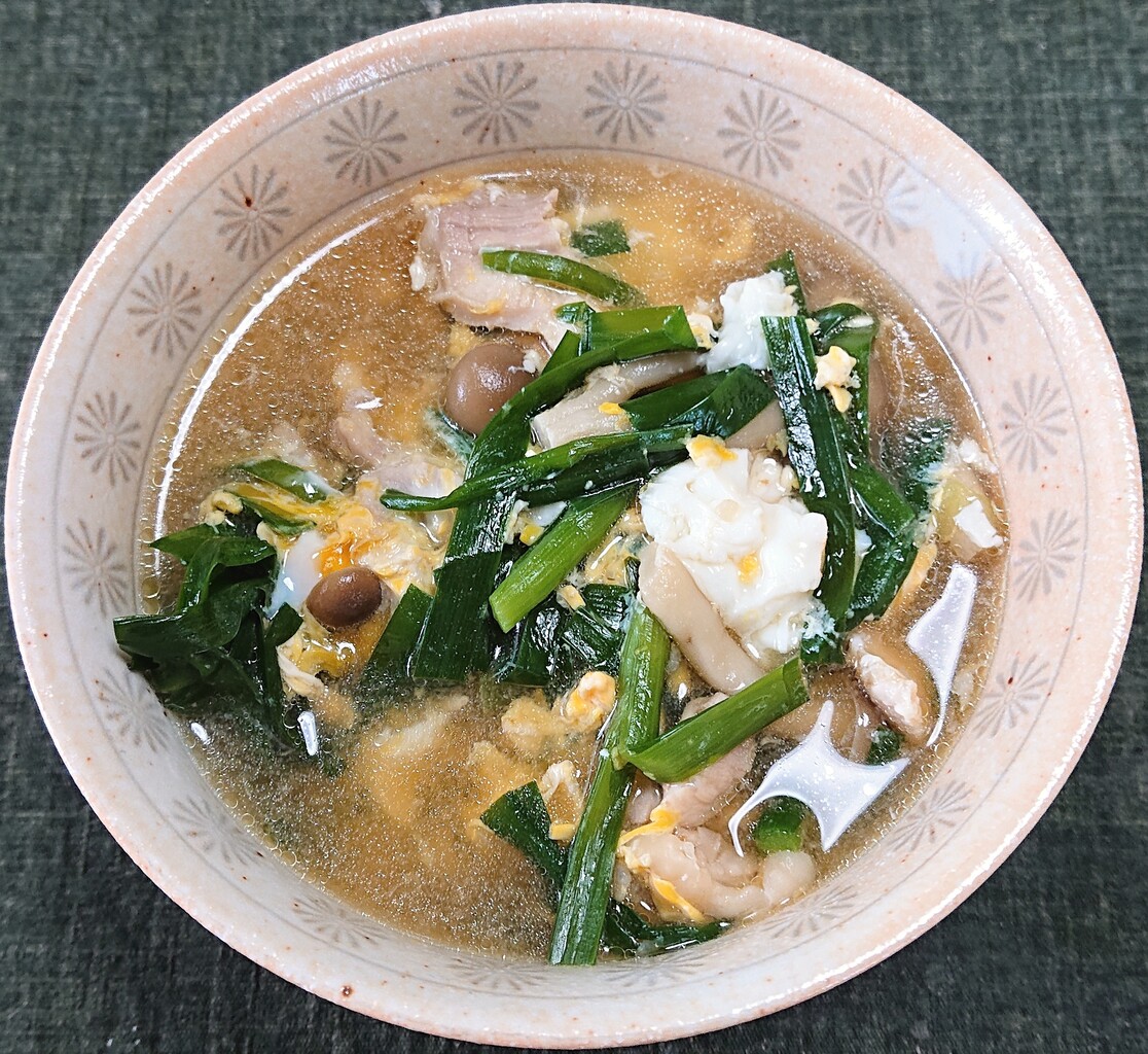 鶏肉入りニラ玉汁 タイの刺身 ぶつぶつもぐもぐ 日々の食生活とか云々
