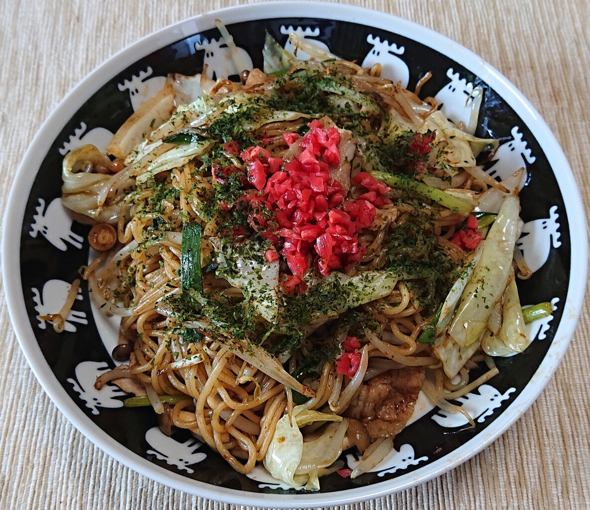 マルちゃんのソース焼そばで昼ごはん ぶつぶつもぐもぐ 日々の食生活とか云々 マルちゃんのソース焼そばで昼ごはん ぶつぶつもぐもぐ 日々の食生活とか云々