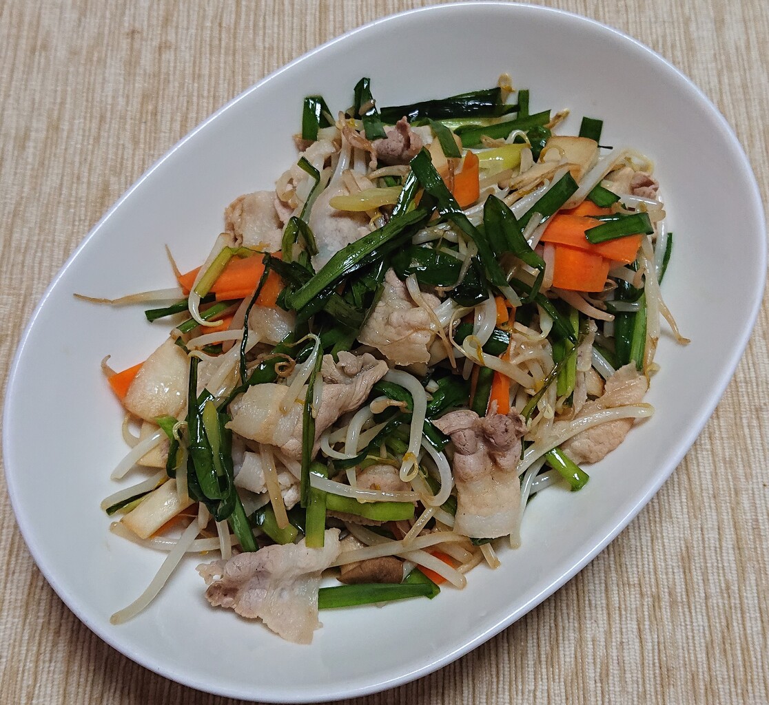 豚肉とニラともやし他の炒めもの ぶつぶつもぐもぐ 日々の食生活とか云々 豚肉とニラともやし他の炒めもの ぶつぶつもぐもぐ 日々の食生活とか云々