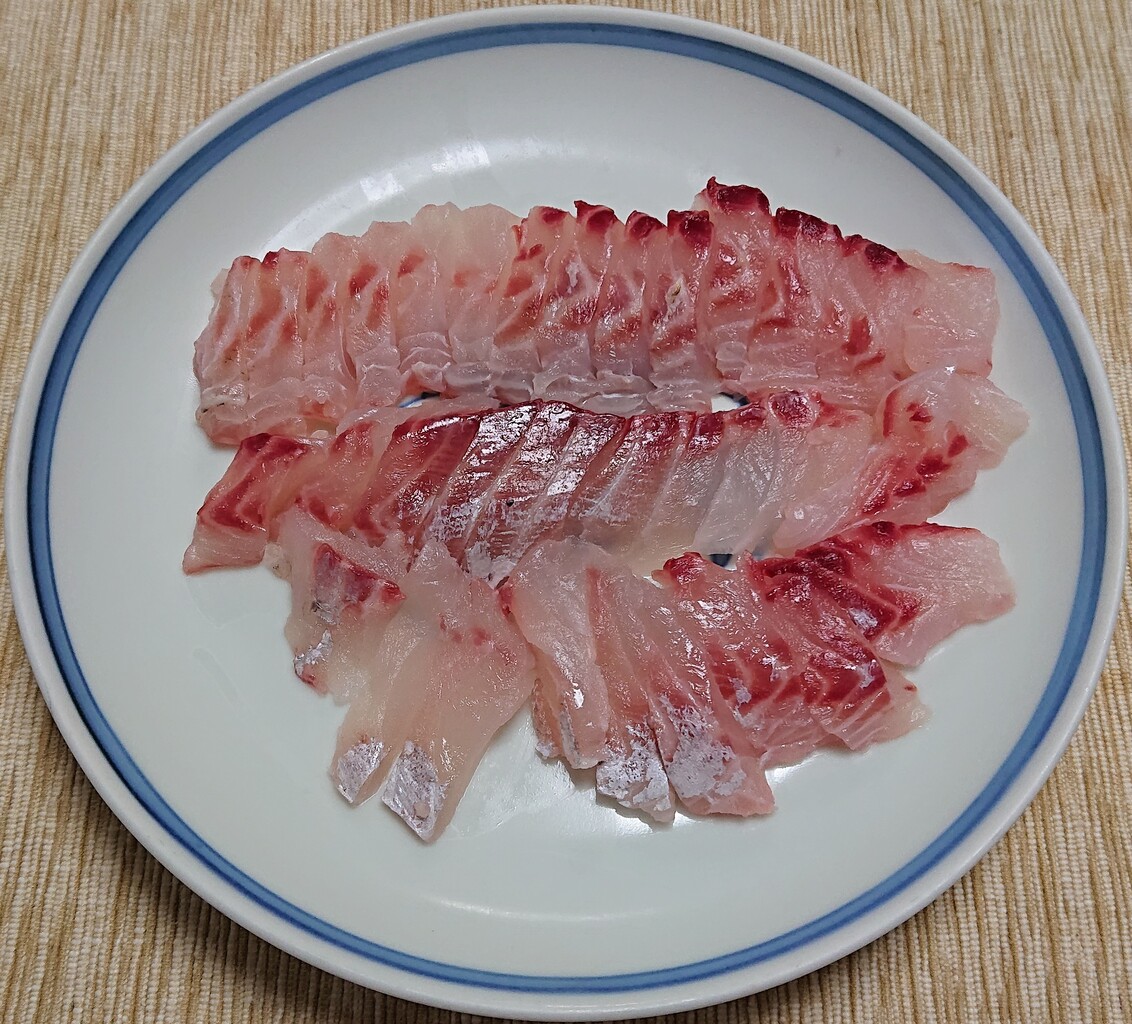 甘鯛の塩焼き イサキの刺身とそのおまけ ぶつぶつもぐもぐ 日々の食生活とか云々