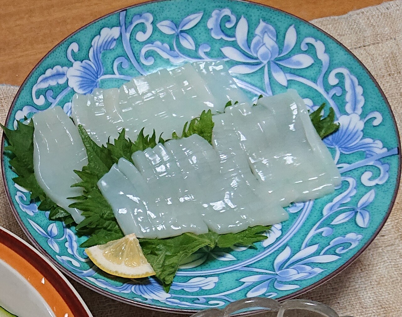 イカ下足と香味野菜のおろし和え スルメイカの刺身 ぶつぶつもぐもぐ 日々の食生活とか云々 イカ下足と香味野菜のおろし和え スルメイカの刺身 ぶつぶつもぐもぐ 日々の食生活とか云々