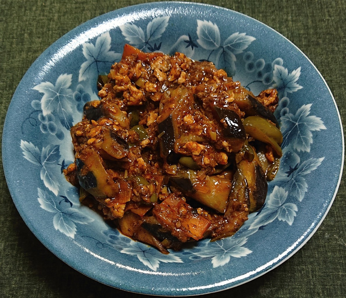 鶏ひき肉入り麻婆茄子 ぶつぶつもぐもぐ 日々の食生活とか云々 鶏ひき肉入り麻婆茄子 ぶつぶつもぐもぐ 日々の食生活とか云々