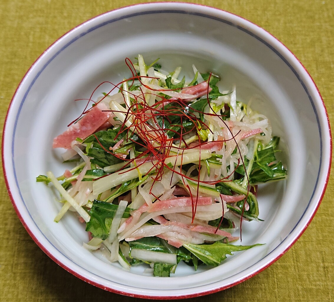大根と水菜の和風サラダ 刺身盛り合わせ ぶつぶつもぐもぐ 日々の食生活とか云々 大根と水菜の和風サラダ 刺身盛り合わせ ぶつぶつもぐもぐ 日々の食生活とか云々