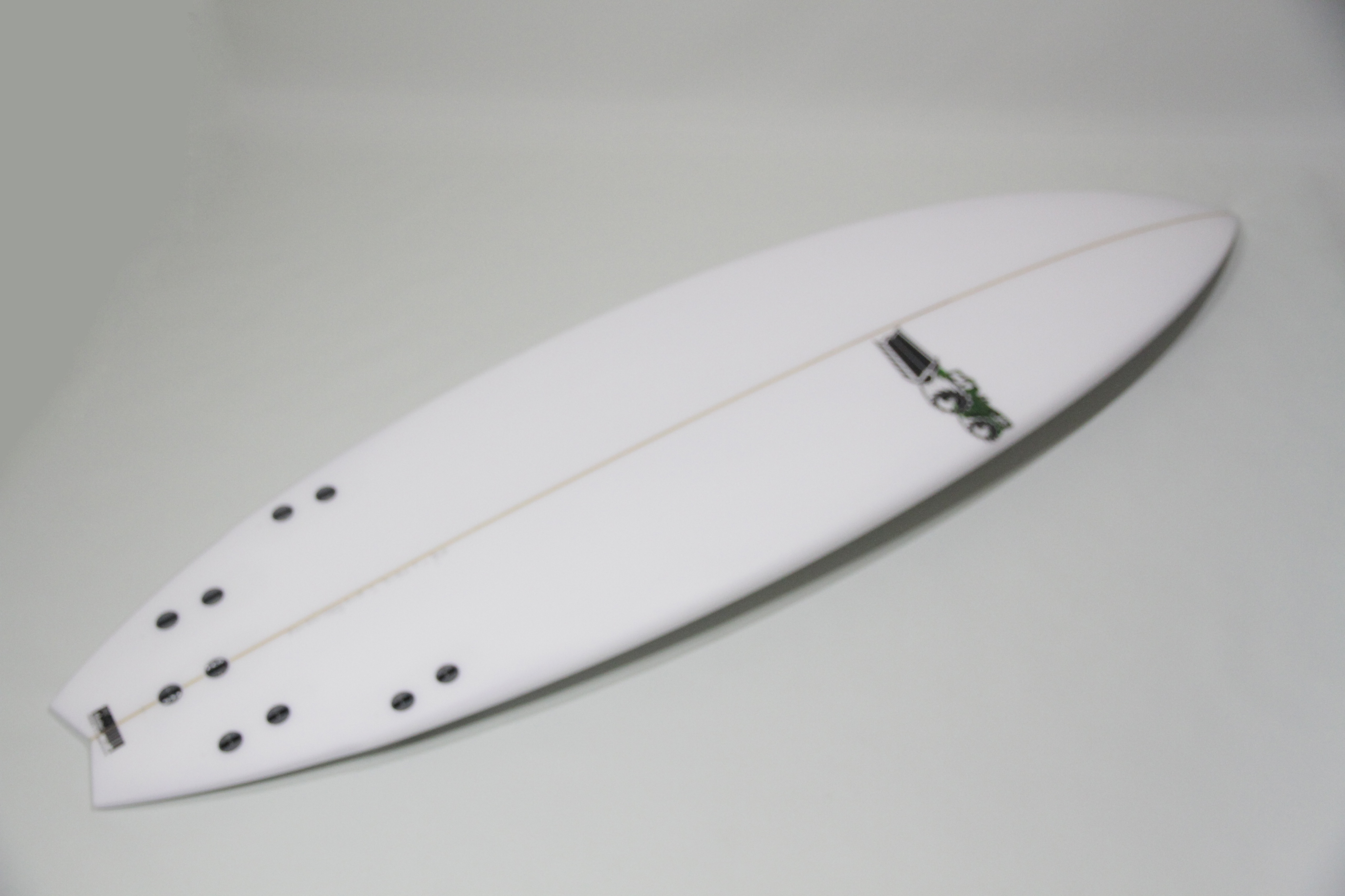 JS 】I AM RED 写真特集 : オーダーサーフボード屋 ZIONSURF 