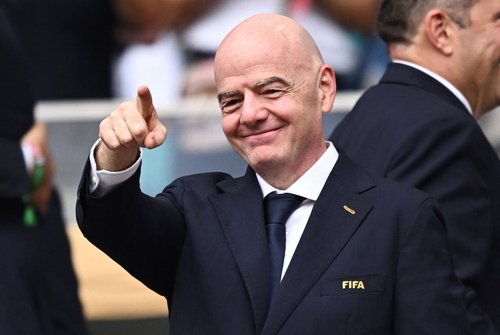【困惑】FIFA会長さん、アメリカと中国のW杯共同開催を提案してしまう
