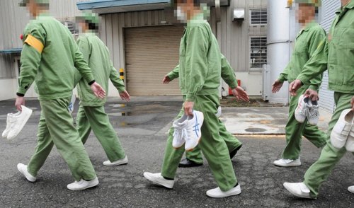 【悲報】犯罪者の男率、ガチでヤバすぎるｗｗｗｗｗｗｗｗｗｗ