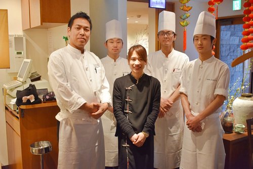 【悲報】飲食店員「アレルギーがあるならそう言ってください」・・・・・・・・・
