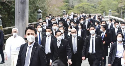 【画像】岸田文雄に爆発物を投げたニートさん、懲役10年が確定してしまうｗｗｗｗｗｗｗｗｗｗ