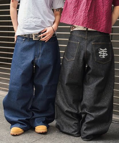 【画像】スキニーパンツ、ガチで流行開始してしまうｗｗｗｗｗｗｗｗｗｗ