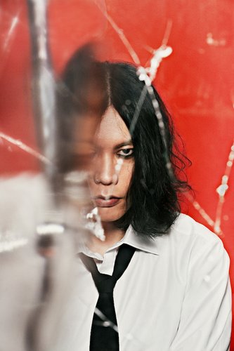 【悲報】今の若い子さん、Adoと米津玄師が青春の代表曲って可哀想すぎない？・・・・・・・・・