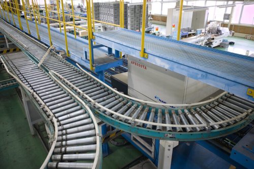 【動画】工場の衣服巻き込まれ事故、一瞬で全部持っていかれてしまうｗｗｗｗｗｗｗｗｗｗ