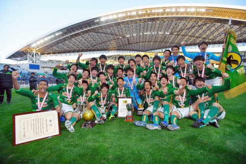 【困惑】青森山田高サッカー部員十数人が飲酒・喫煙で停学、それでもインターハイ出場へ
