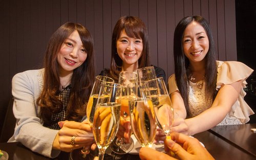 【悲報】「あ、この子すぐヤらせてくれるな」って女の子の特徴ｗｗｗｗｗｗｗｗｗｗ