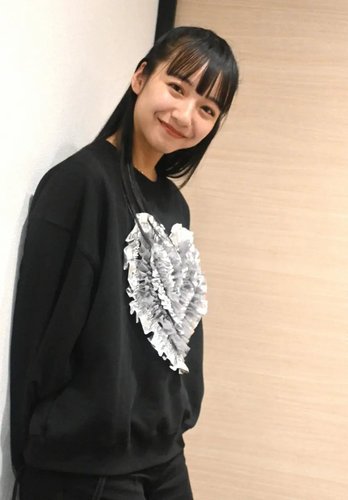 【悲報】山之内すずさん(24)「母の交際相手と暮らしていた」「15歳で人生諦めてた」・・・・・・・・・