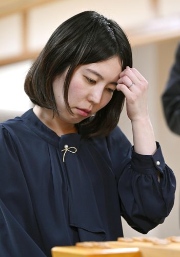 【悲報】史上最強女流棋士さん、棋士編入試験で新四段にボコられ3連敗で不合格にｗｗｗｗｗｗｗｗｗｗ