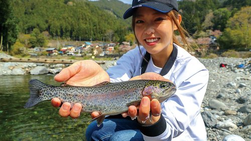 【悲報】付き合う前の女さんをニジマス釣りに誘うのはセーフか？